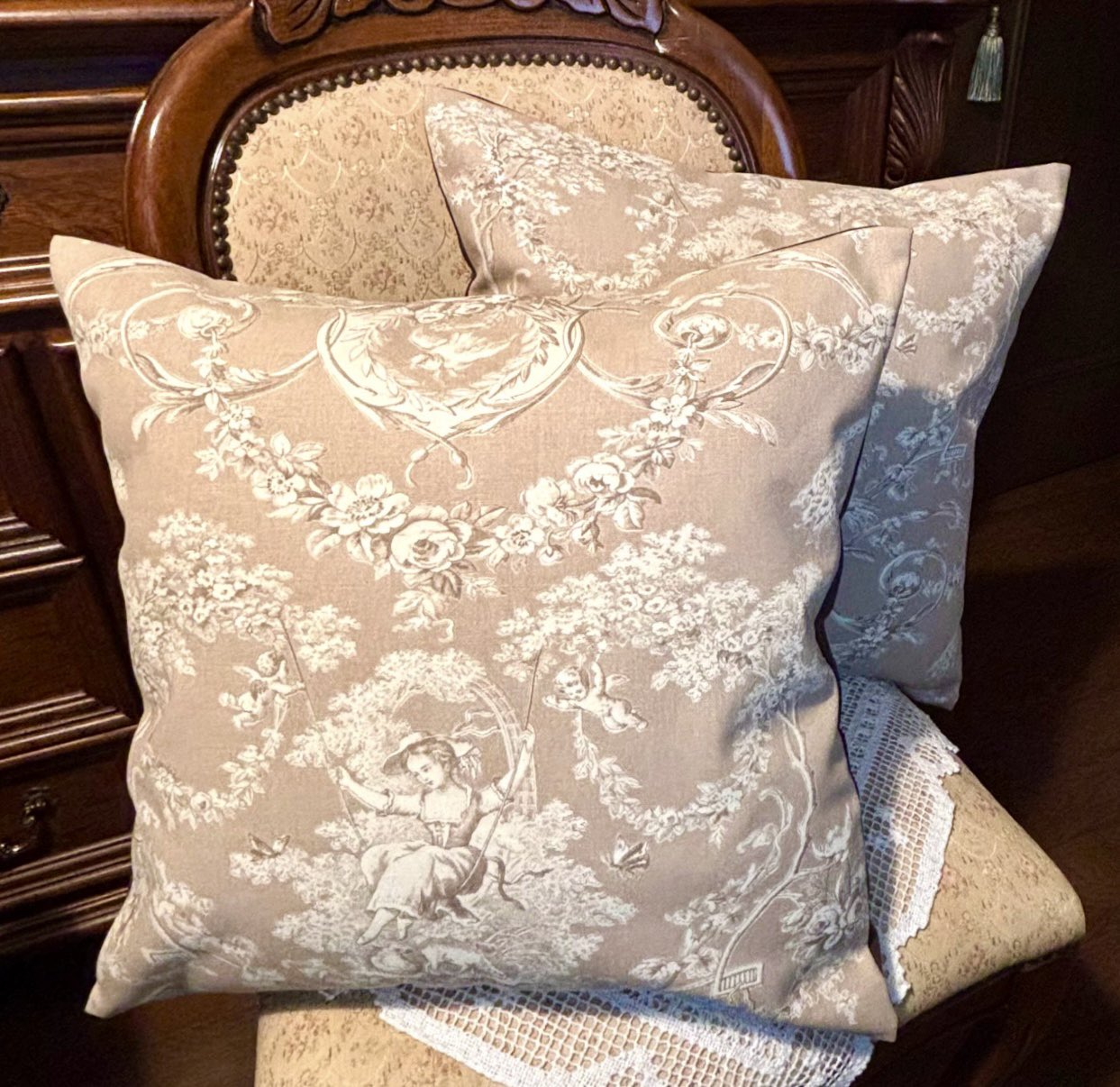 184) ハンドメイド クッションカバー  ⭐︎ロンドンシーン Amazon.co.jp: DDintex ディーディーインテックス FLORET LONDON