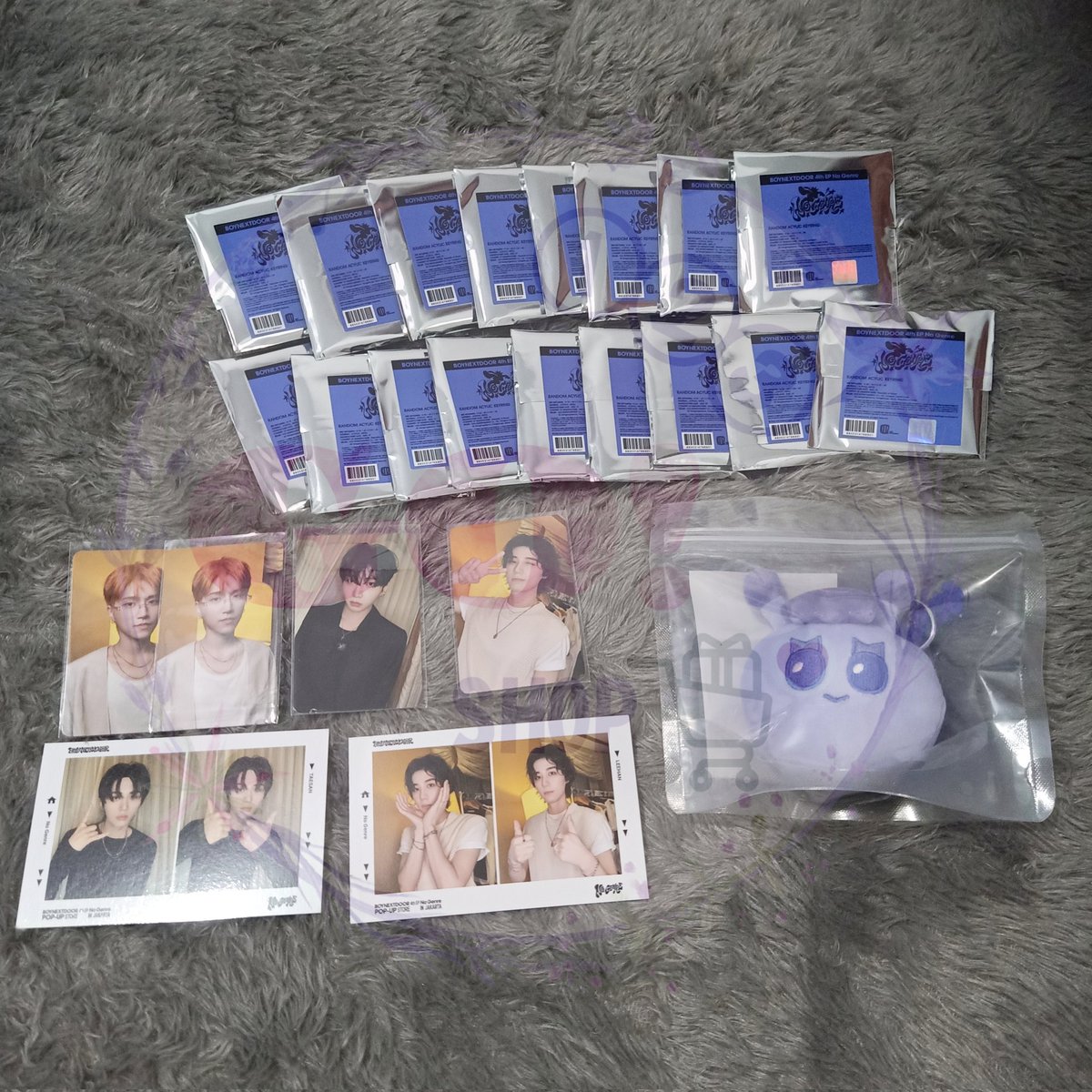 INA GO |WH KR OFF | PO MERCH HYBE GRUP LINE STORE tweet media