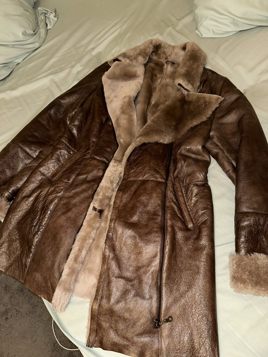 Today’s top thrift find 🤩 I love herrrr and yes she is real leather