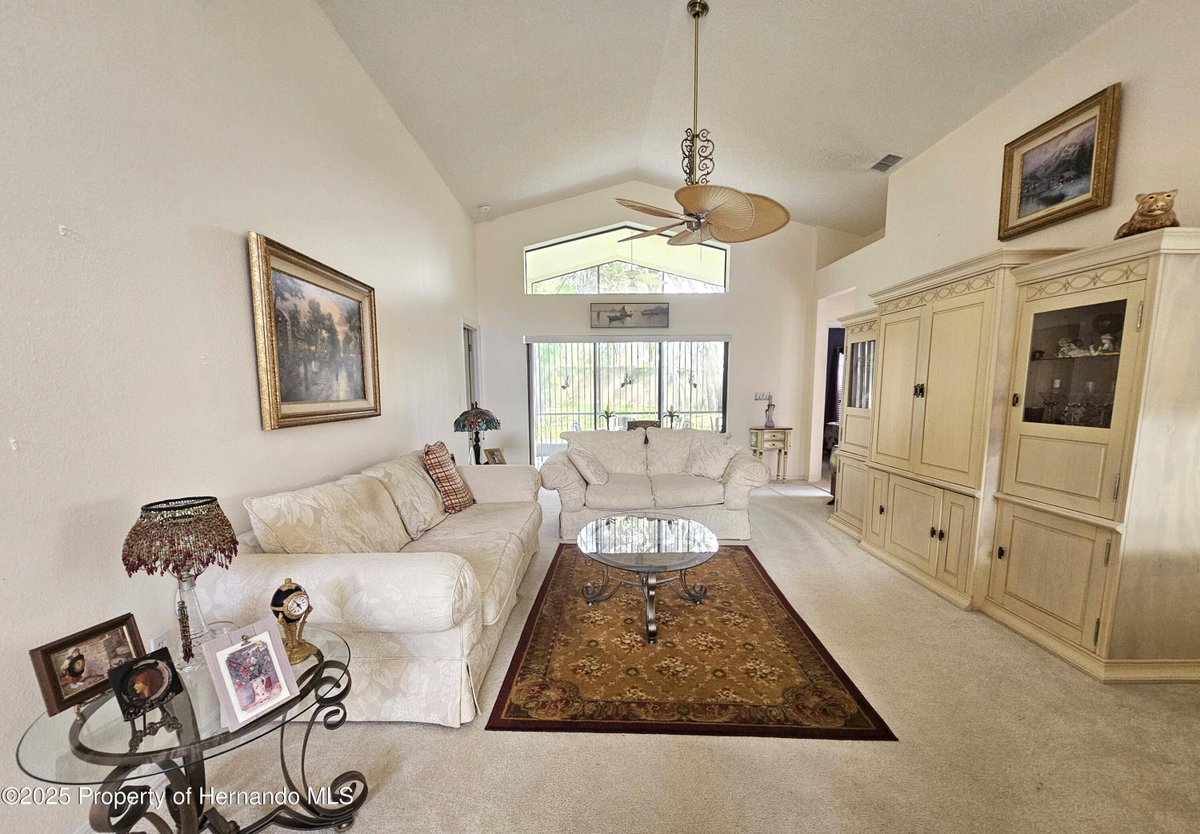 Hernandolender's tweet image. 11368 Copley Court, Spring Hill, FL 34609 just hit the market!
Take a look at this awesome space: peoplestrustrealestate.com/d8rds229