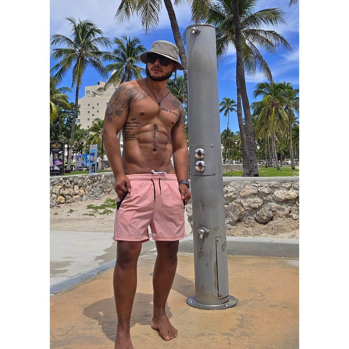 alyprettyboy's tweet photo. Miami vibes ✨️ https://t.co/sLsYC15iKo