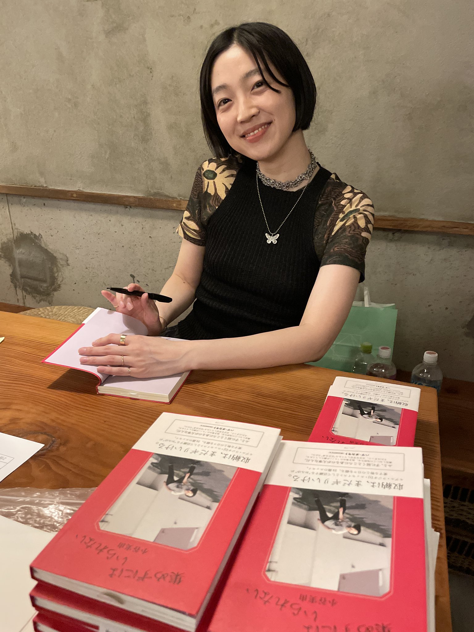 CRふらんしすこ 「戸惑い」 写真集直筆サイン入り CR ふらんし