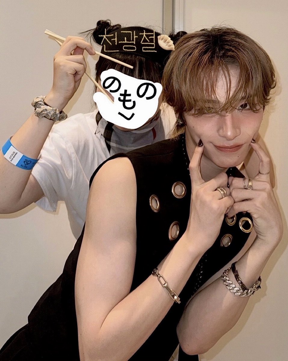 1cheonkwang's tweet photo. 20250915

하루 잡아묵자~~~~~~~

かわいすぎて食べちゃ���たい💛

#XLOV #엑스러브 #エクブ
#우무티 #WUMUTI #ウムティ #吾木提
#루이 #RUI #ルイ #陳冠叡
#현 #HYUN #현 #ヒョン
#하루 #HARU #ハル #暖琉 https://t.co/bN3Cg0Ohq5