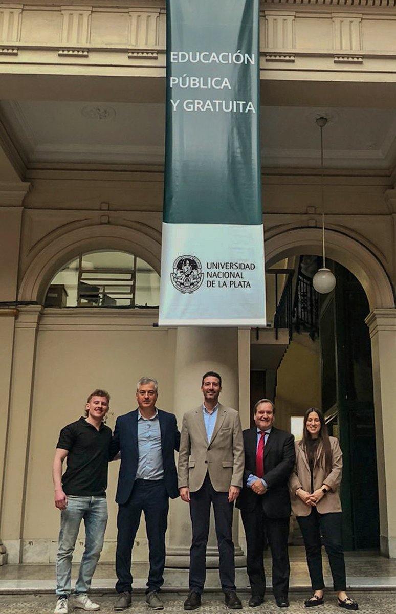 Derecho Constitucional Comisión 10 - UNLP tweet media