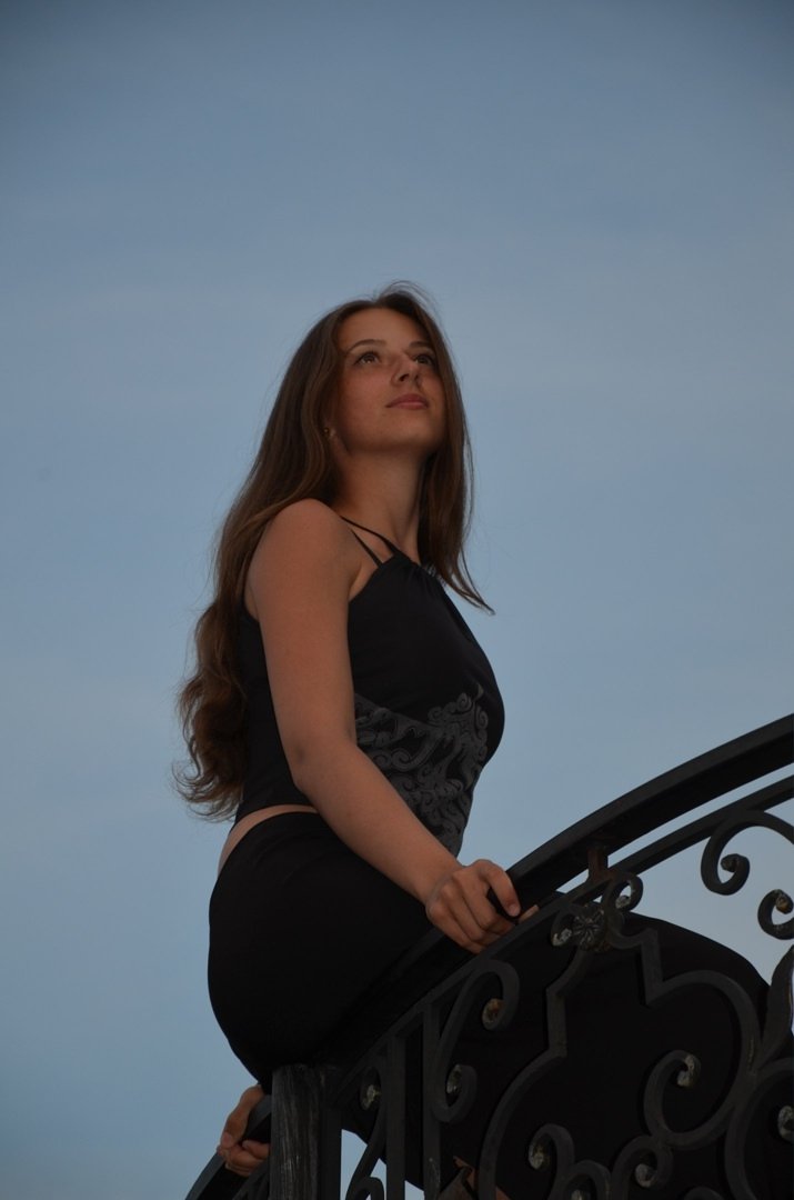 Juliana ru soruvchi Dik