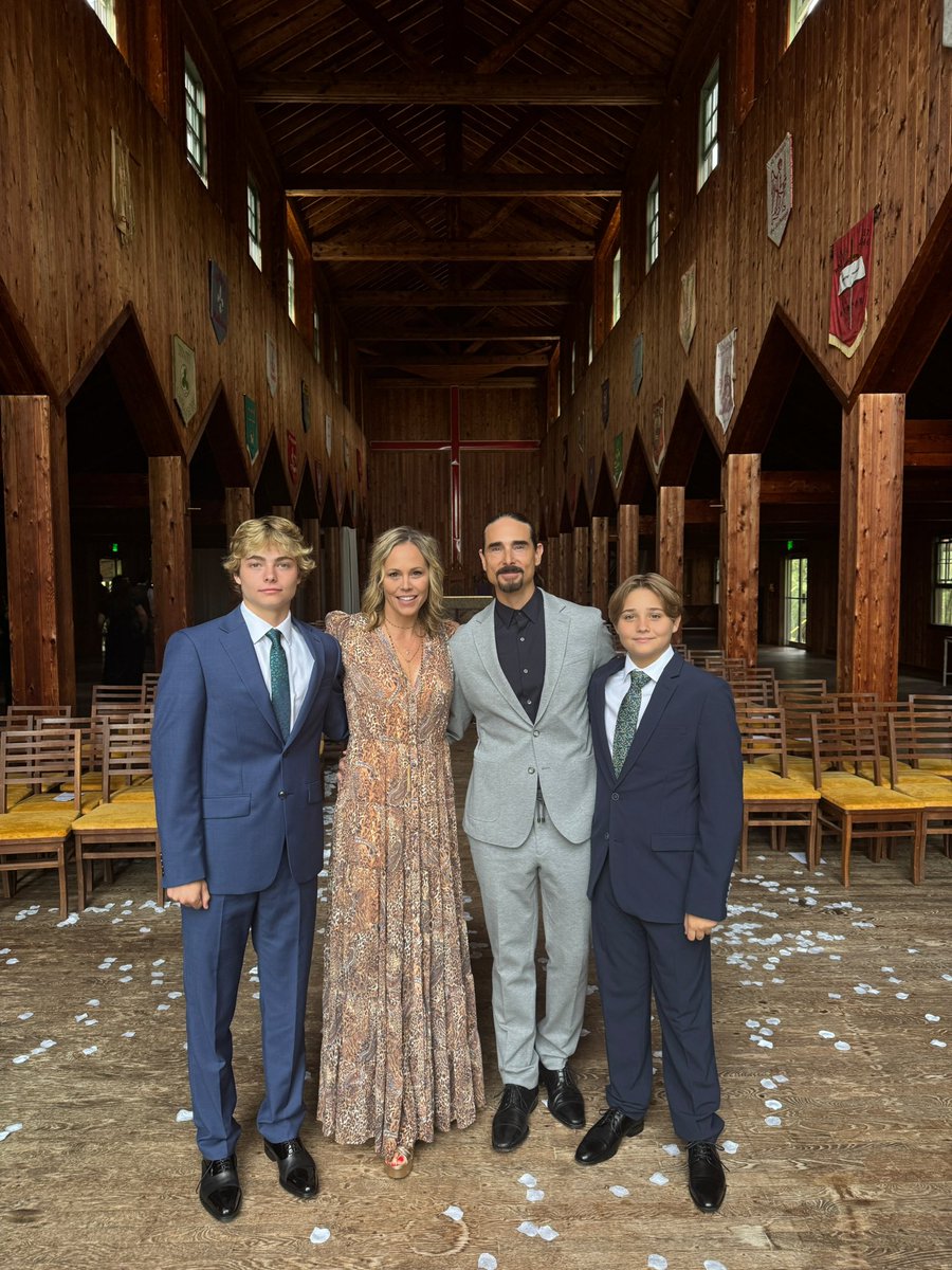 kevinrichardson's tweet photo. Quick trip back to my Ole Kentucky Home @cathedraldomain for a wedding. ❤️ https://t.co/SLpZaG9HCw