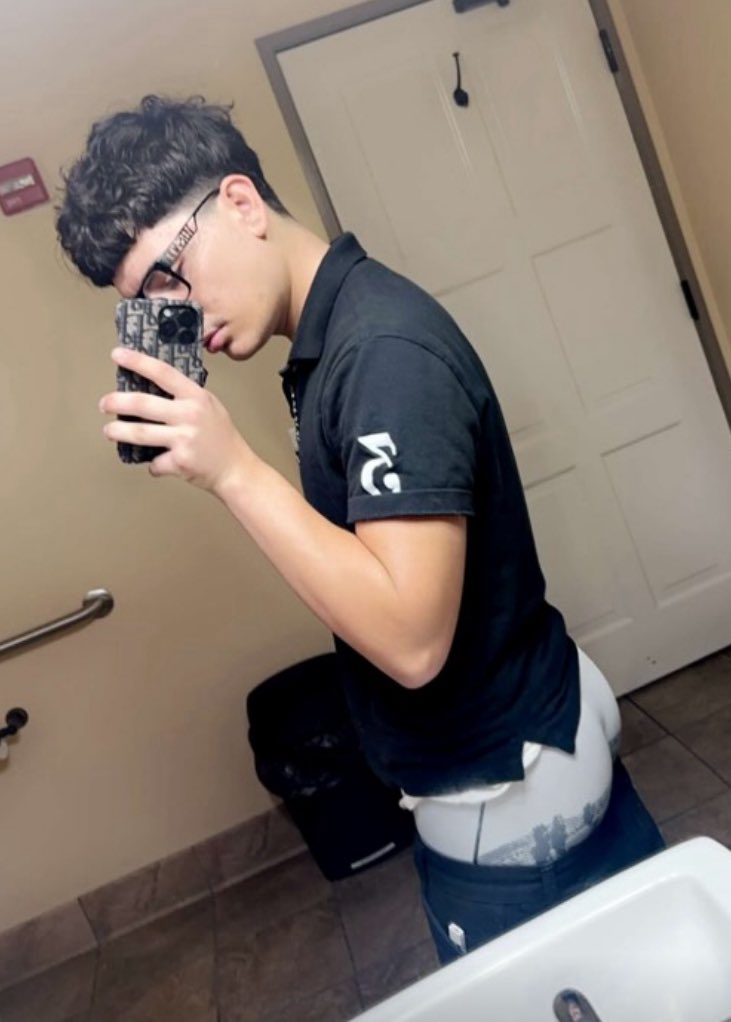 daniel tweet media