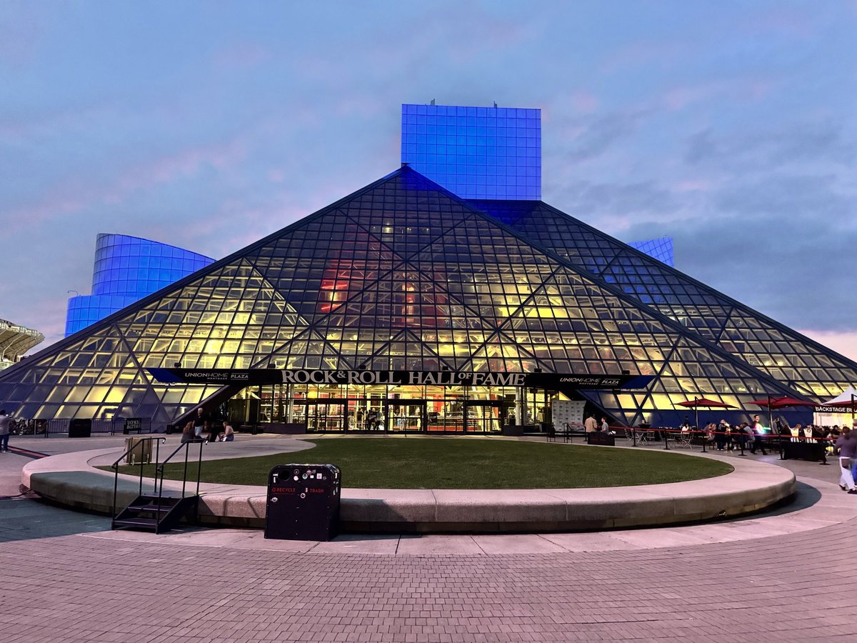 See Us Now tweet media