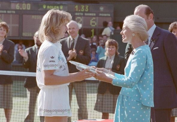QLoTII's tweet photo. #DuchessOfKent 🕊️ #DuchessFuneral #KentForever https://t.co/rAYFK8Qzdg