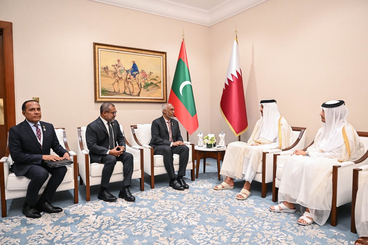 presidencymv's tweet photo. His Excellency President Dr @MMuizzu returns to Malé following the conclusion of his official visit to the State of Qatar. During the visit, the President participated in the Emergency Arab-Islamic Summit held in Doha, convened in response to the Israeli attack of 9 September.

The President delivered a statement at the Summit, joined by fellow OIC Member States in amplifying their collective voice calling for an end to the atrocities committed by Israel, and pressing the international community to uphold justice and safeguard the rights and dignity of the Palestinian people.