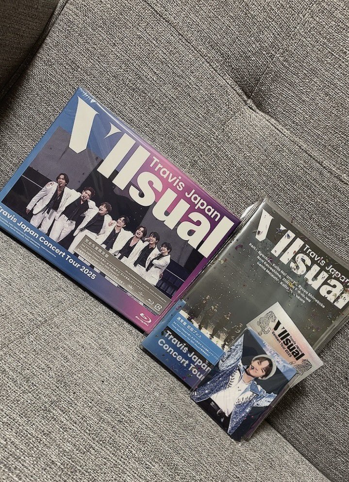 yaaaaaaako71's tweet photo. フラゲ♡

#VIlsual
#TJConcertTour2025
#TravisJapan https://t.co/FBAfzAv27F