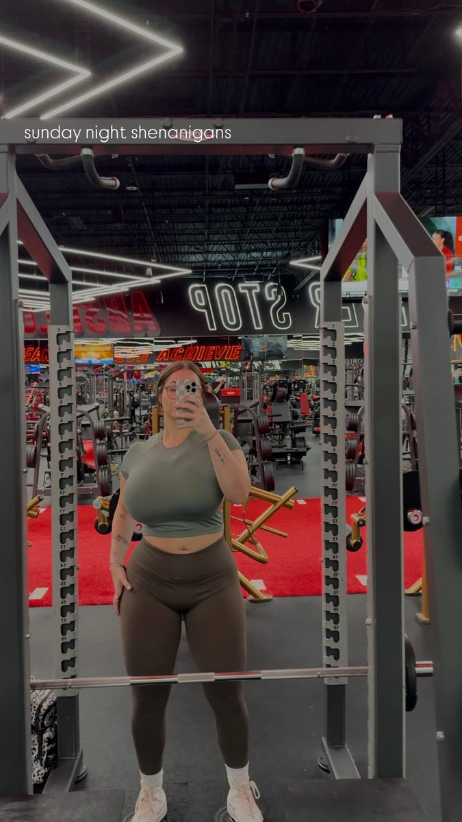 toobustytohide's tweet photo. gym https://t.co/AodFlLsZ6J