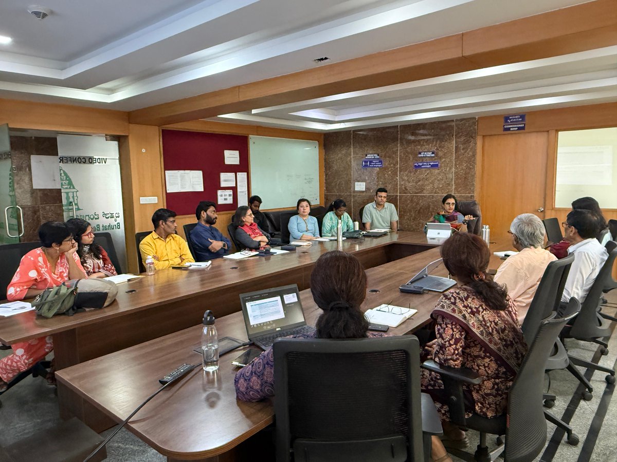 gba_bcac's tweet image. 10 wards. 1 Vision. A shared climate future!  

Yesterday, under the leadership of Smt. Preeti Gehlot, Special Commissioner (FECCM), Bengaluru Climate Action Cell came together with @WRIIndia and leading organisations – Socratus, Jansaahas, INDE, @SensingLocal, @WELLLabs_org,…