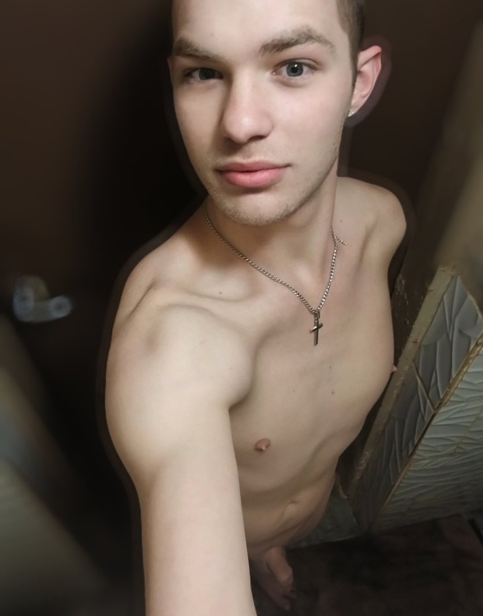 Jacques27j's tweet photo. The start of the day...RT if you like the view. #OFGayCouple #gaytwink #gaykink #gaynude https://t.co/YVBwnrtaIl