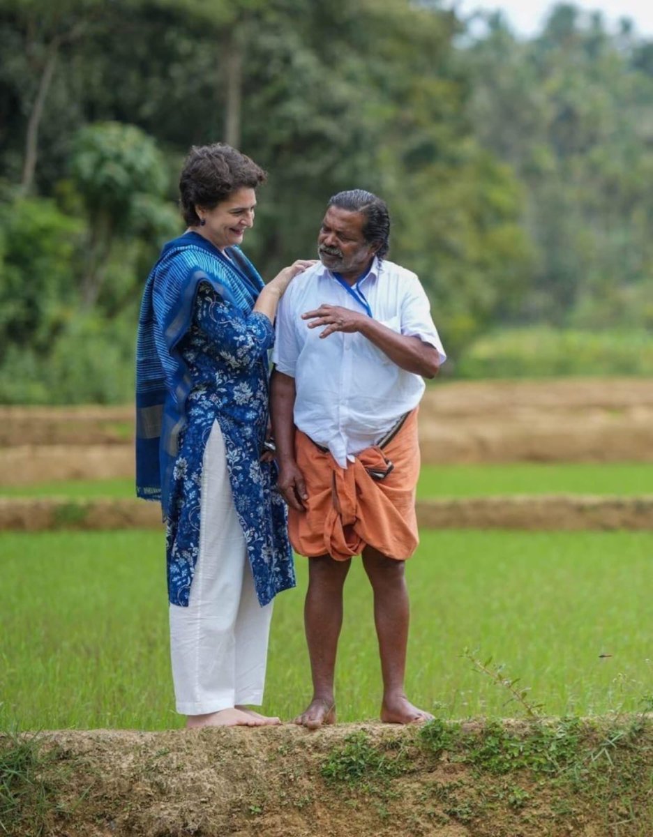 Indian Youth Congress (@iyc) on Twitter photo वायनाड में पद्मश्री किसान चेर्वयाल रमन के साथ सांसद <a href="/priyankagandhi/">Priyanka Gandhi Vadra</a> जी की खास मुलाकात ❣️ वायनाड में पद्मश्री किसान चेर्वयाल रमन के साथ सांसद <a href="/priyankagandhi/">Priyanka Gandhi Vadra</a> जी की खास मुलाकात ❣️