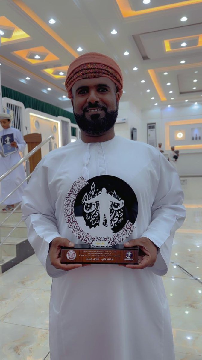أستمتع بأشيائك المفضلة مهما كانت تبدو بسيطة للغير، فأنت غير مُلزم بشرح ما تُحب اللهم ما أخشاه أن يكون صعبًا هوّنه، وما أخشاه أن يكون عسيرًا يسّره، وما أخشاه أن يكون شرًا اجعل لي فيه خيرًا، ولا تجعلني أخشى سواك.
#صباح_الخير_والسعاده_للجميع