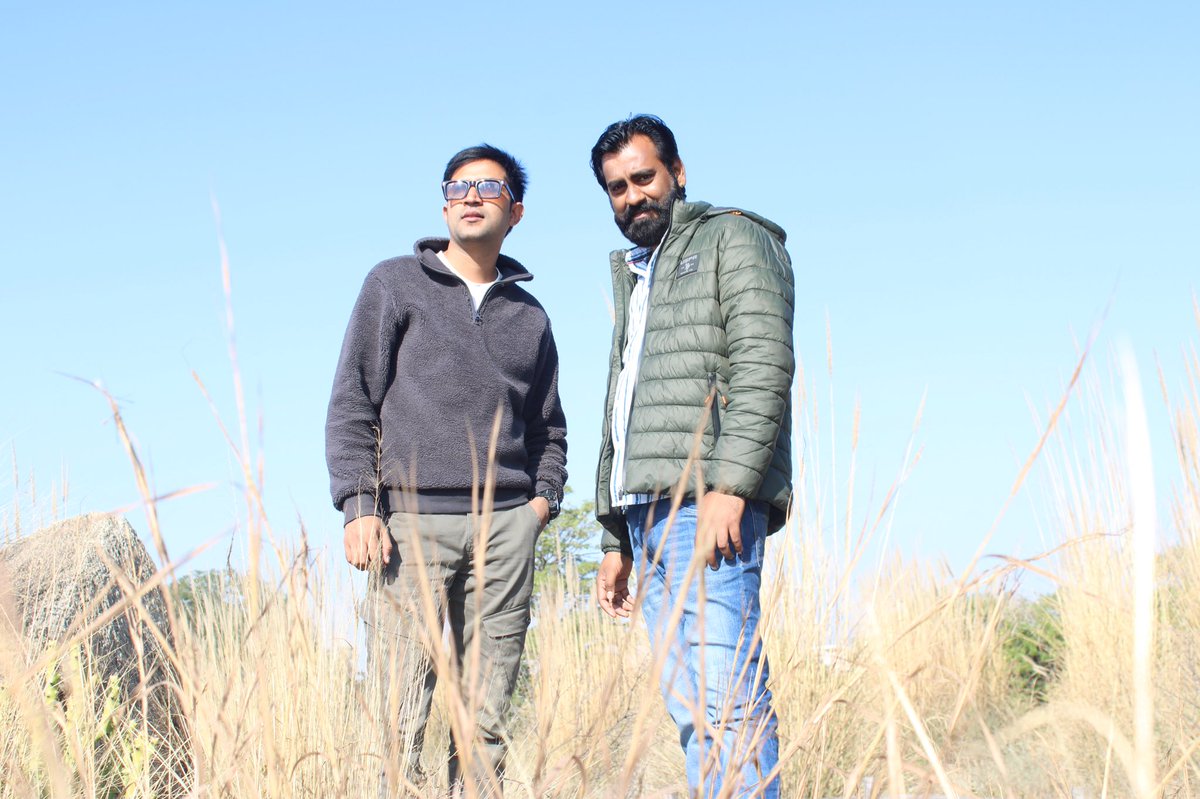 बड़े भाई श्री इंद्रजीत डोई जी को जन्मदिन पर ढेरों शुभकामनाएं🌺

बाबा भोलेनाथ आपकी सभी मनोकामनाएँ पूर्ण करे।

आने वाला साल आपके लिए मंगलमय हो। 

#HBD_IndrjeetDoi 

 <a href="/IndrajitGurjar/">Indrajeet Gurjar 🇮🇳</a>