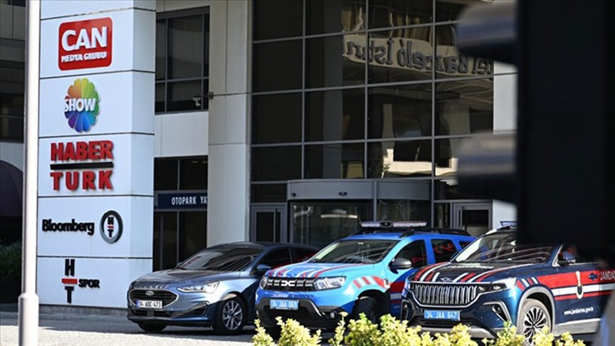 Can Holding'e yönelik 'kara para' soruşturmasında 5 şüpheli tutuklandı
 100yilhaber.com/can-holding-e-…

#sedatpeker #ufuközkan #mervegöntem #ankaragücü