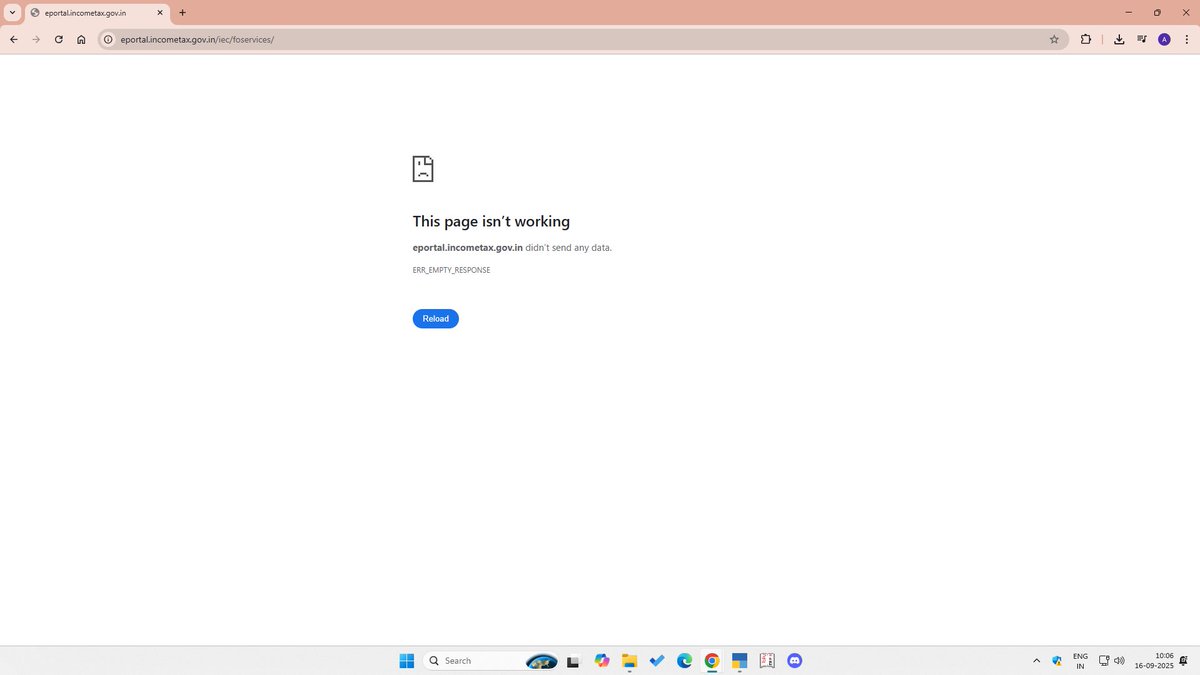 ProblemsInGSTN's tweet image. Just a heads up, the site is not working today also.
Even the main page is not opening today and it is just 10AM.
The arrogance of @IncomeTaxIndia is just baffling. 
To extend the date by just 24 hours and then not even ensuring that the portal is working is criminal.