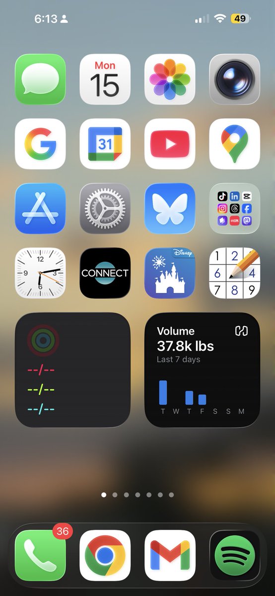 JohncPDX's tweet photo. iOS26 is slowing my phone, but it doesn’t look too terrible. https://t.co/Ys17W54umZ