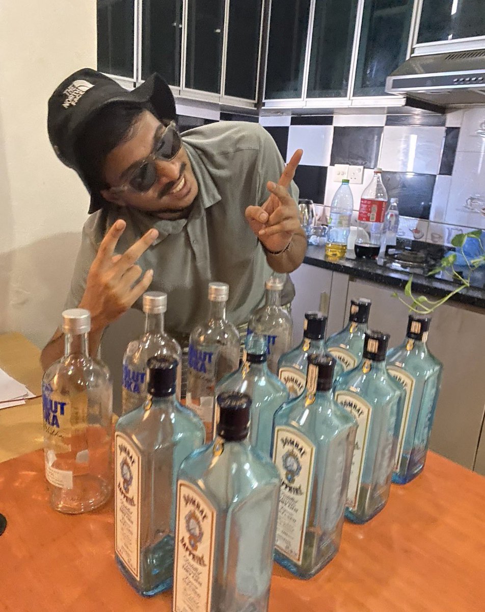 Bombay Sapphire is one of the most popular gin around the globe. Distilled by Bombay Spirits Company. 

Originated from England, 1986.