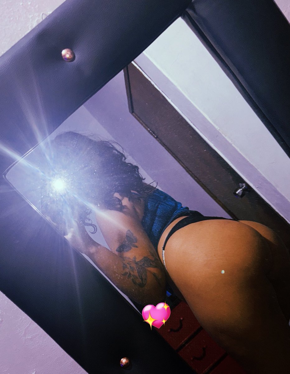 This ass is only for those who know how to pay what it's worth! 🤭🖤💸 
.
.
#nsfwtwtًً #findom #findomaddict #findombaby #sumisos #suggarbaby #nsfwtwtًًًٌٌٍِّ #videocall #fetish #USA #usa #diosalatina #goddes #diosa #ass