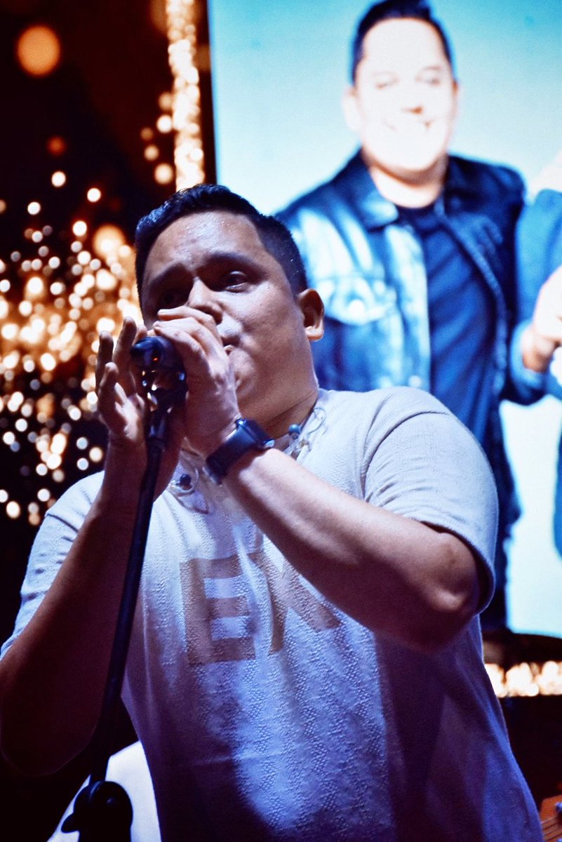 Si te gusta la buena música, te espero en  Spotify. ¡Dale play y disfruta! 🎶💥open.spotify.com/playlist/2luaD…