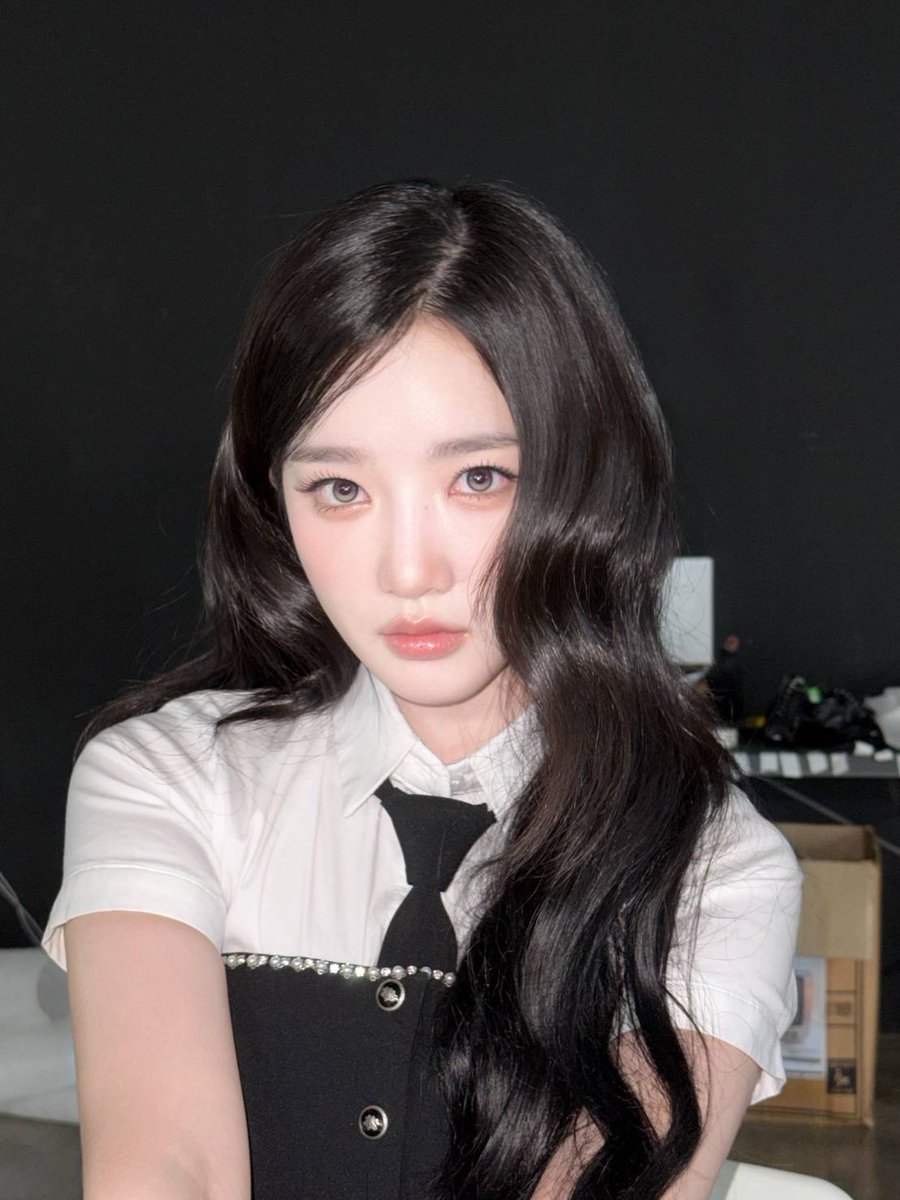 tripleS AAA ユヨン Objekt A211a hello82 Amazon.co.jp: YooYeon