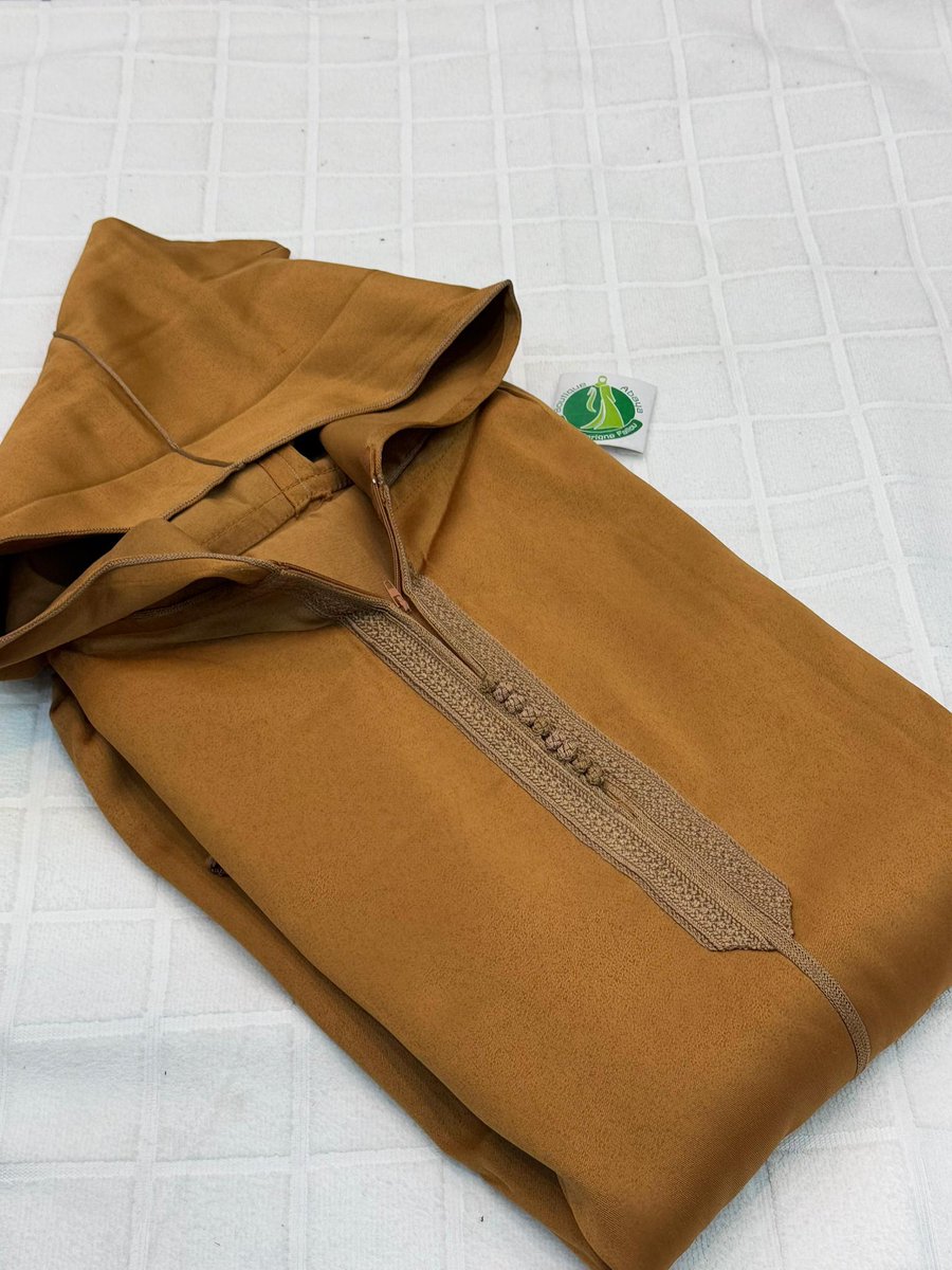 Fyna111's tweet photo. Gabardine disponibke 🚨🚨🚨

Prix : 13000fr🏷️

704820095🏷️

Le bouton rt est gratuite☺️🫠🫠 https://t.co/RldyCvmI4w
