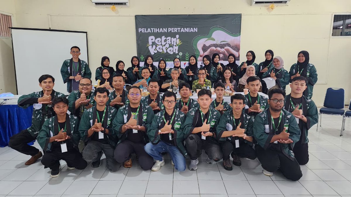 Welcoming our new batch of #CoolAgripreneurs! 

Jointly w/ <a href="/KEMENPORA_RI/">KEMENPORA RI</a> &amp; <a href="/kwarnaspramuka/">Kwarnas Gerakan Pramuka</a>, we're gathering  🇮🇩 youth in Jakarta &amp; training them through the entire food journey, from farm to market, for the next 1.5 months 🌱