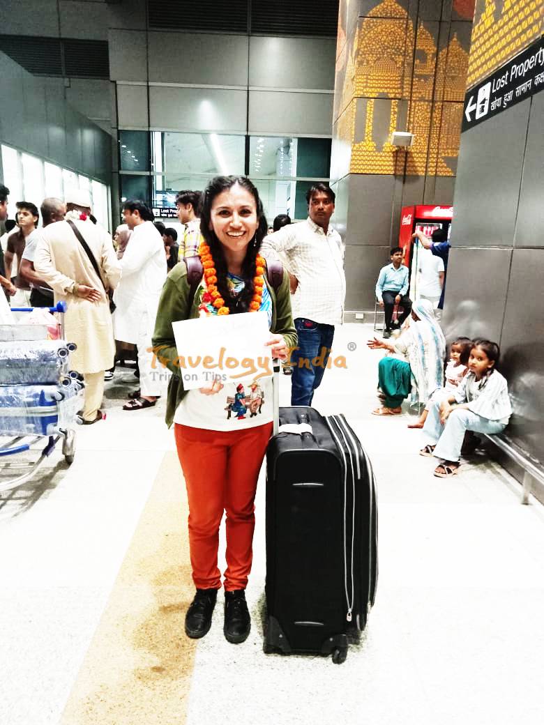 In the Queue of "Atithi Devo Bhava" new guests were welcomed by Travelogy India.
Thank you to our wonderful guests for making every trip so special. 🥰
Contact us:-
🌍travelogyindia.com
✉️hello@travelogyindia.com
#atithidevobhava #indiatrip #triptoindia #indiatours