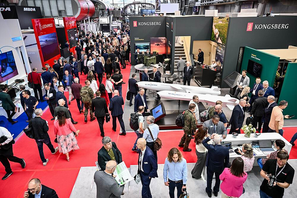 armyinformcomua's tweet photo. Fresh from #MSPO2025 in 🇵🇱Poland, we've distilled the key insights from military expert Anatolii Khrapchynskyi's interview with #ArmyInform.
He reveals the urgent trends in modern warfare and the stark realities facing European security.
A 20-part thread with the most crucial highlights. 🧵👇