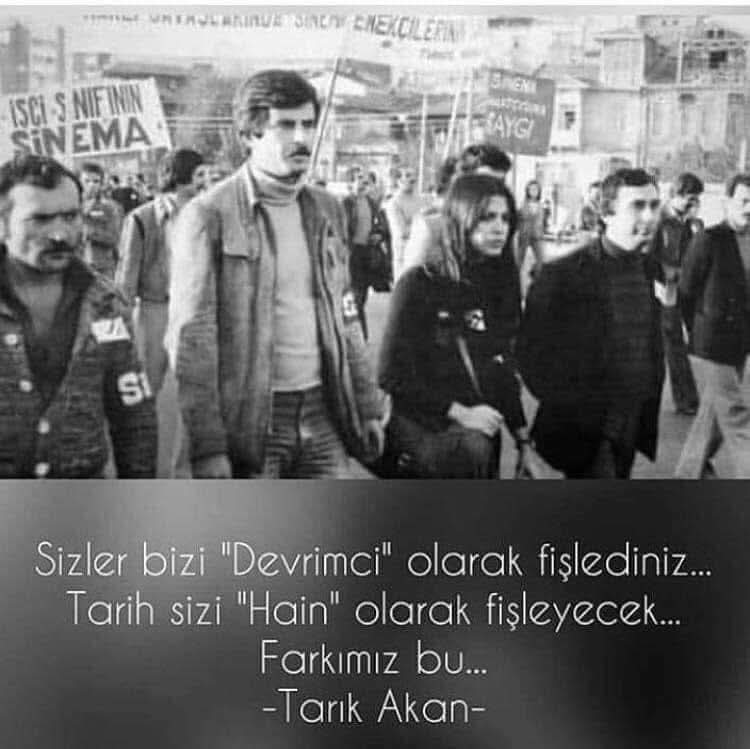 Tarık Akan'ı 9 yıl önce sonsuzluğa uğurlamıştık..

Bir vatansever, Bir Atatürkçü
Bir aydın sanatçı, kişiliğinden ödün vermeyen güzel insan..
Bizim kuşağın örnek adamı ışıklarda ol..

Öyle bir resim bıraktın ki hayatına dair...
Seni bilmek bile yeter geride kalanlara..

#TarıkAkan