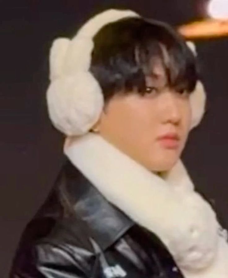 changbin is literally the personification of the "🥺" emoji
