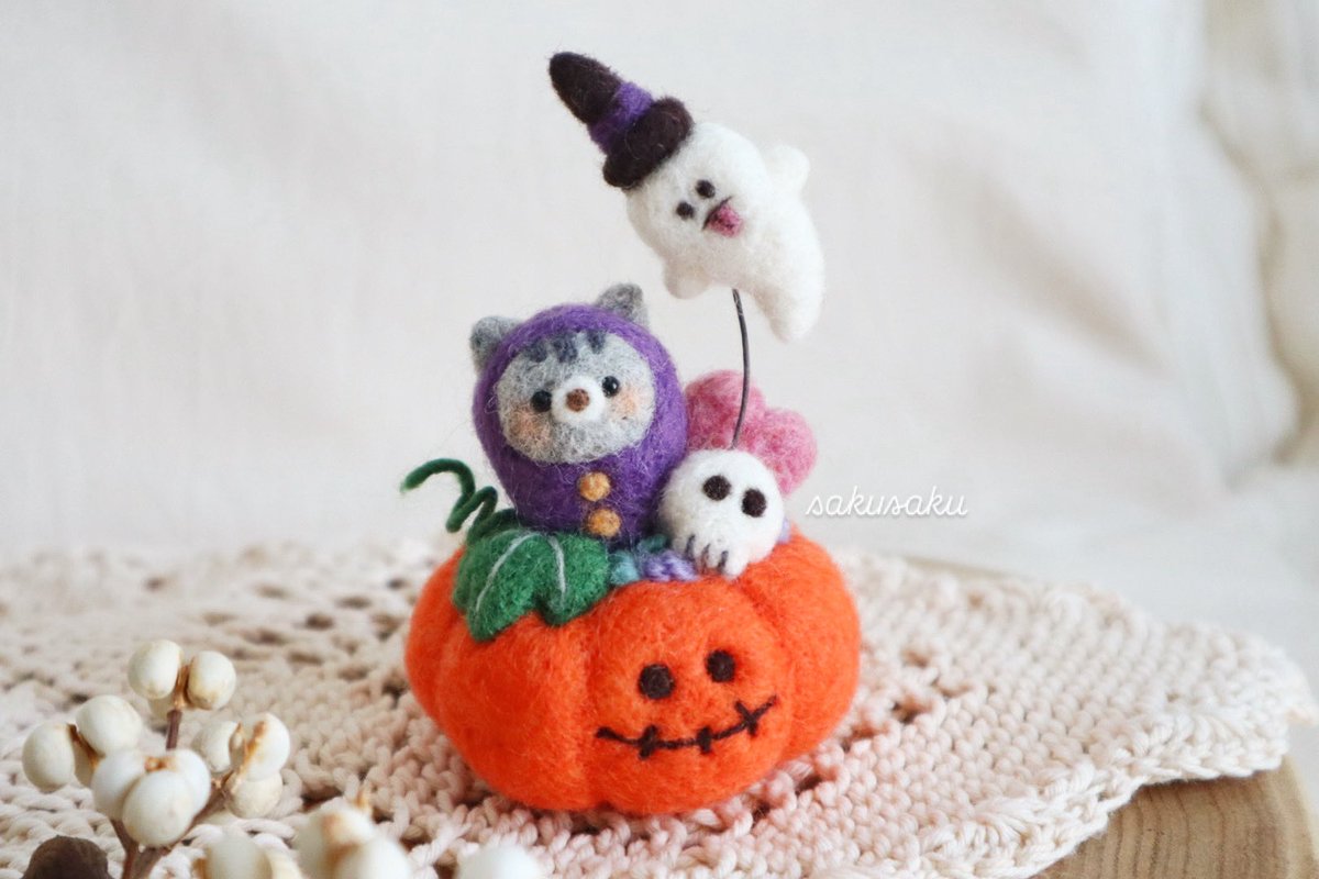 猫ちゃんのハロウィンパーティー🎃

 #羊毛フェルト
 #ハンドメイド好きな人と繋がりたい