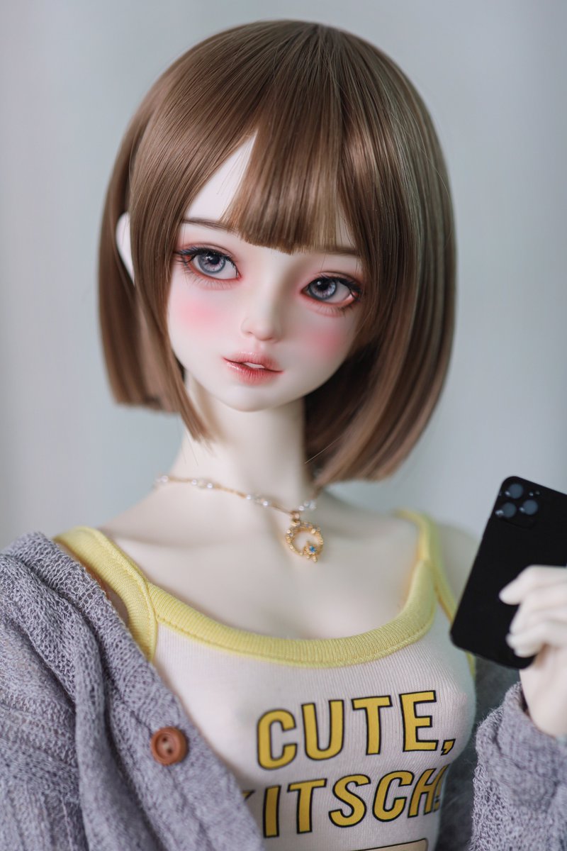 lunablanc_co_kr's tweet photo. E l o i s e https://t.co/TP9VQQaMvn