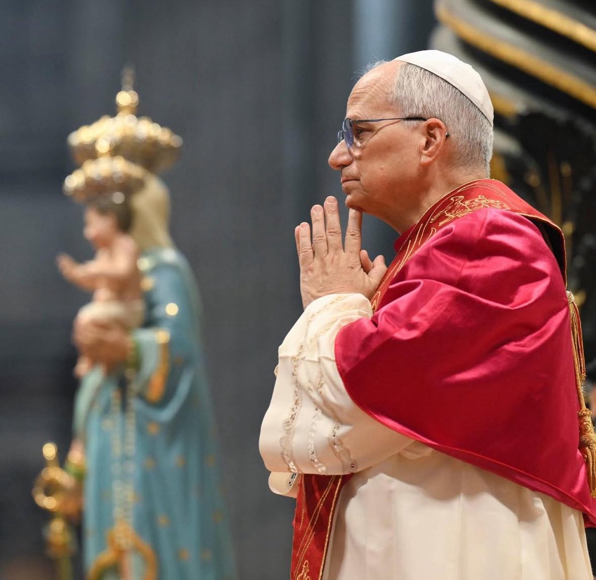 “En tiempos de oscuridad, incluso contra toda evidencia, Dios no nos abandona”.

- Papa León XIV (Jubileo de la Consolación)