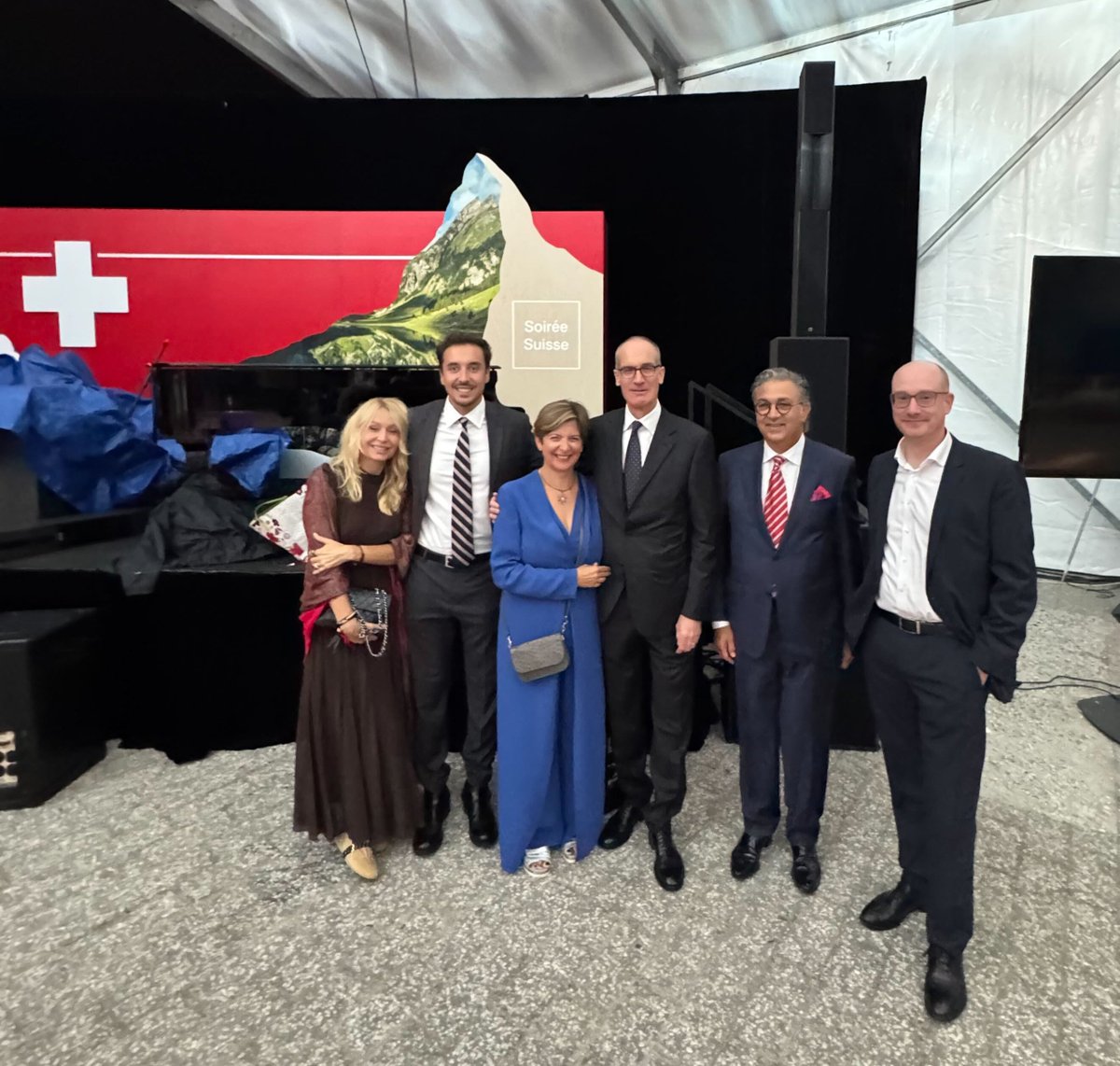 Swisspod (@swisspod) on Twitter photo Honored to join #SoiréeSuisse, hosted by the <a href="/SwissEmbassyUSA/">Embassy of Switzerland in the USA</a>, to celebrate the longstanding friendship & shared values between #Switzerland & #USA. Thank you Ambassador Dr. Ralf Heckner (<a href="/SwissAmbUSA/">Ralf Heckner</a>) for the kind invitation, it was inspiring Honored to join #SoiréeSuisse, hosted by the <a href="/SwissEmbassyUSA/">Embassy of Switzerland in the USA</a>, to celebrate the longstanding friendship & shared values between #Switzerland & #USA. Thank you Ambassador Dr. Ralf Heckner (<a href="/SwissAmbUSA/">Ralf Heckner</a>) for the kind invitation, it was inspiring