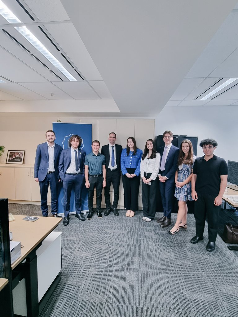 A pleasure to talk today with such a sharp and engaged group from the NSW Young Liberals  (<a href="/nswyounglibs/">NSW Young Liberals</a>). We had fruitful and open discussion on the situation in Israel, developments in the Middle East, and 🇮🇱-🇦🇺 relationship. Great questions from future leaders!
