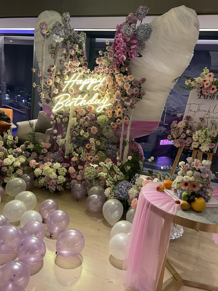 Mimi20693Nguyen's tweet photo. Decor tiệc theo yêu cầu.
#floris 
#flower 
#hoatuoisaigon
#hoatuoigiare
#nguoibanhoa https://t.co/c9y4WSG3cJ