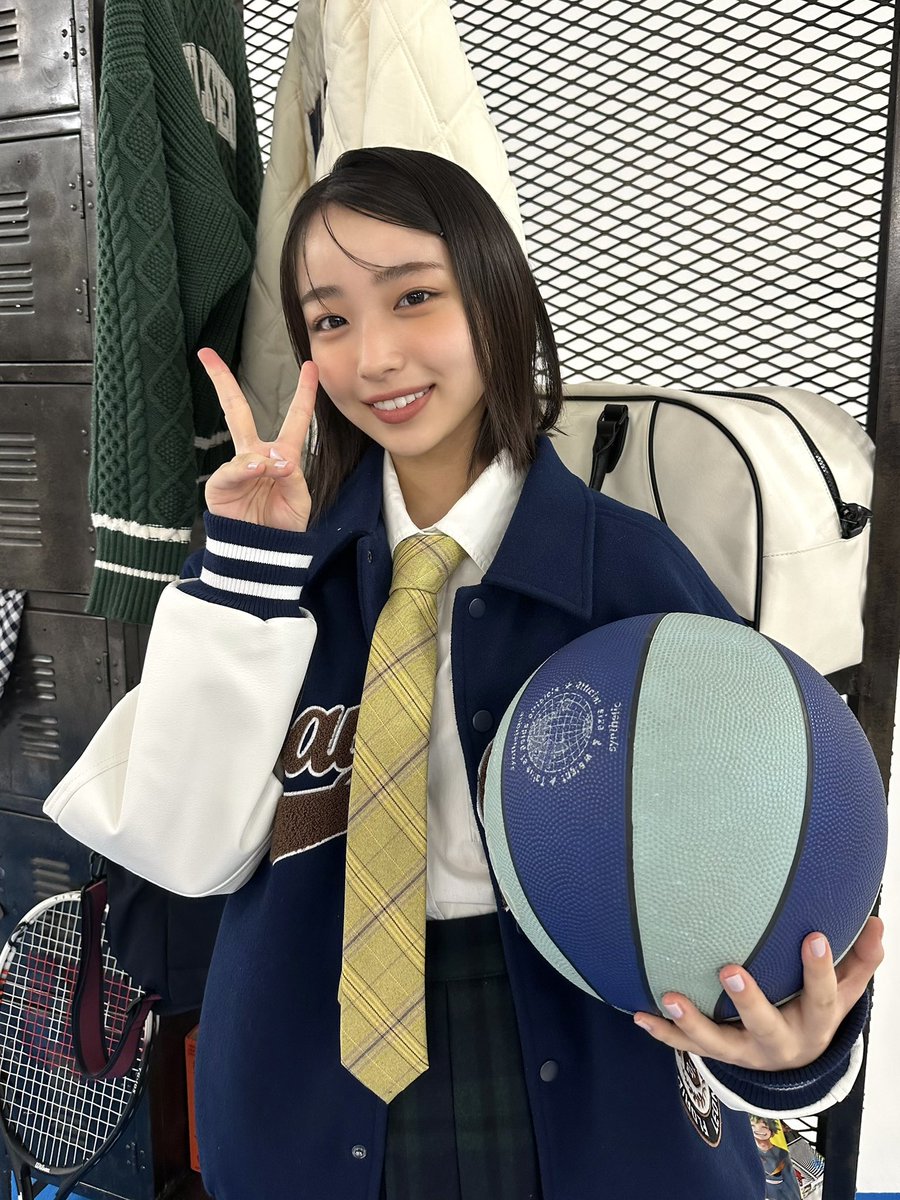 本日9月16日(火)発売、 「Seventeen」秋号に #大野愛実 が登場してい