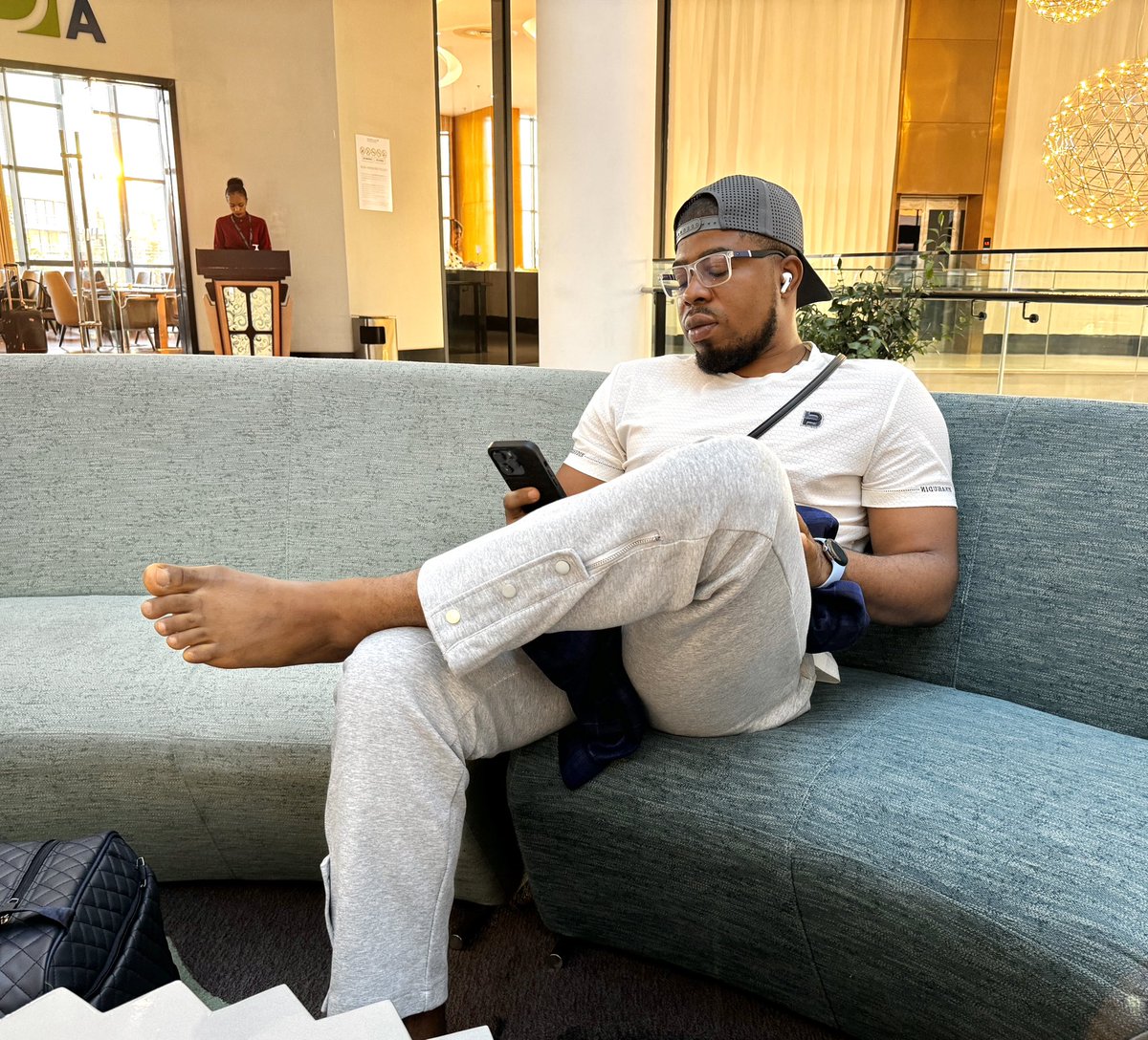 Two people can start the same business in the same city, yet one grows fast while the other struggles. What makes the difference?

It’s usually not the product. It’s the mindset. Some entrepreneurs see every mistake as failure, while others treat it as data. The second group