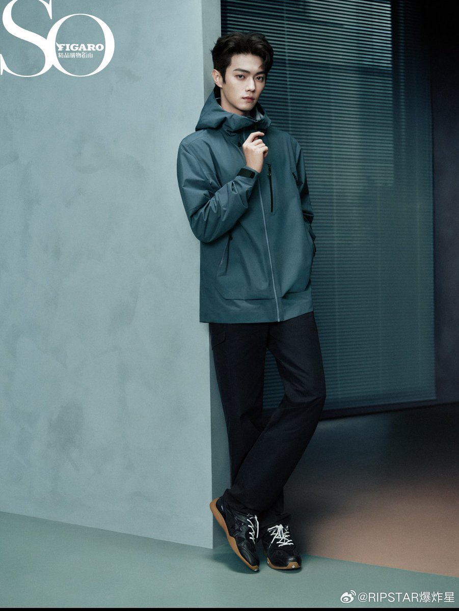 xukaidaily7's tweet photo. #RIPSTAR爆炸星 ￼Weibo Update 
2025/9/16

thanks #XuKai👟 for wearing the #RIPSTAR Slow Runner [Obsidian] colorway millennial retro running shoes;

#XuKai is so handsome!
Low-saturation jacket + Obsidian running shoes, retro sporty feel full￼
Relaxed and elegant, shining ✨ https://t.co/cGulRbi6HU
