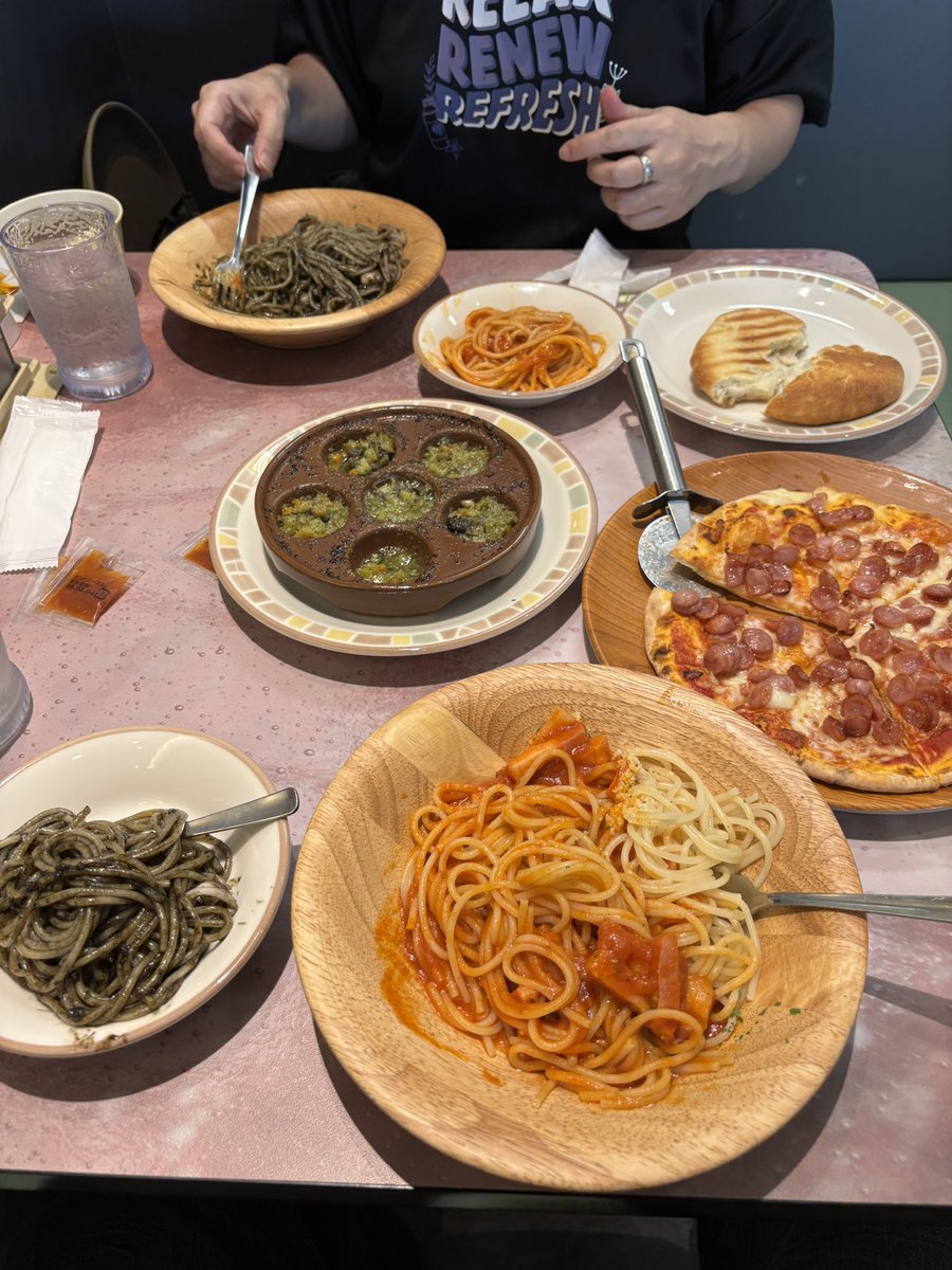 昼は、妻とサイゼリアです😊