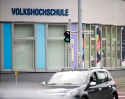 In einem Kurs ab 9. Oktober 2025, 19 Uhr, an der Rostocker Volkshochschule lernt man, anders zu denken, Neues auszuprobieren und verschiedene Wege sowie Lösungen zu finden - Anmeldungen bis 1. Oktober 2025 möglich. rathaus.rostock.de/de/rathaus/akt…
