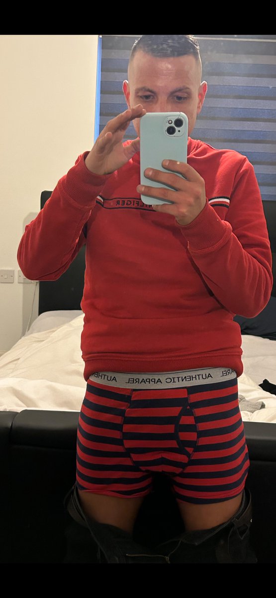 smalldiklad19's tweet photo. Morning wood if you can tell 😬😳🙈
#gay #boxers #smalldick #sph #errection #smalldickenergy #humillation #tinydick #exposed https://t.co/SusmVitqw2