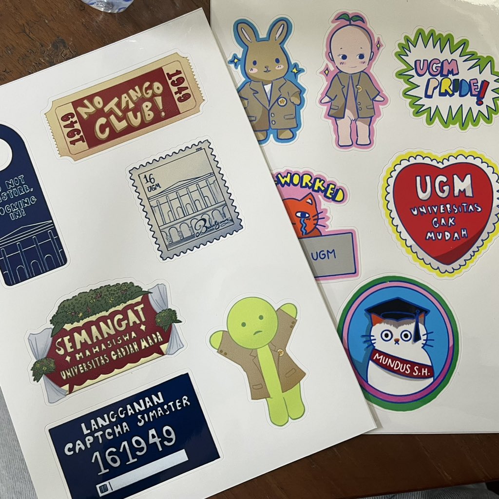 HIHWIWHW KALI INI BELI YG SMISKI