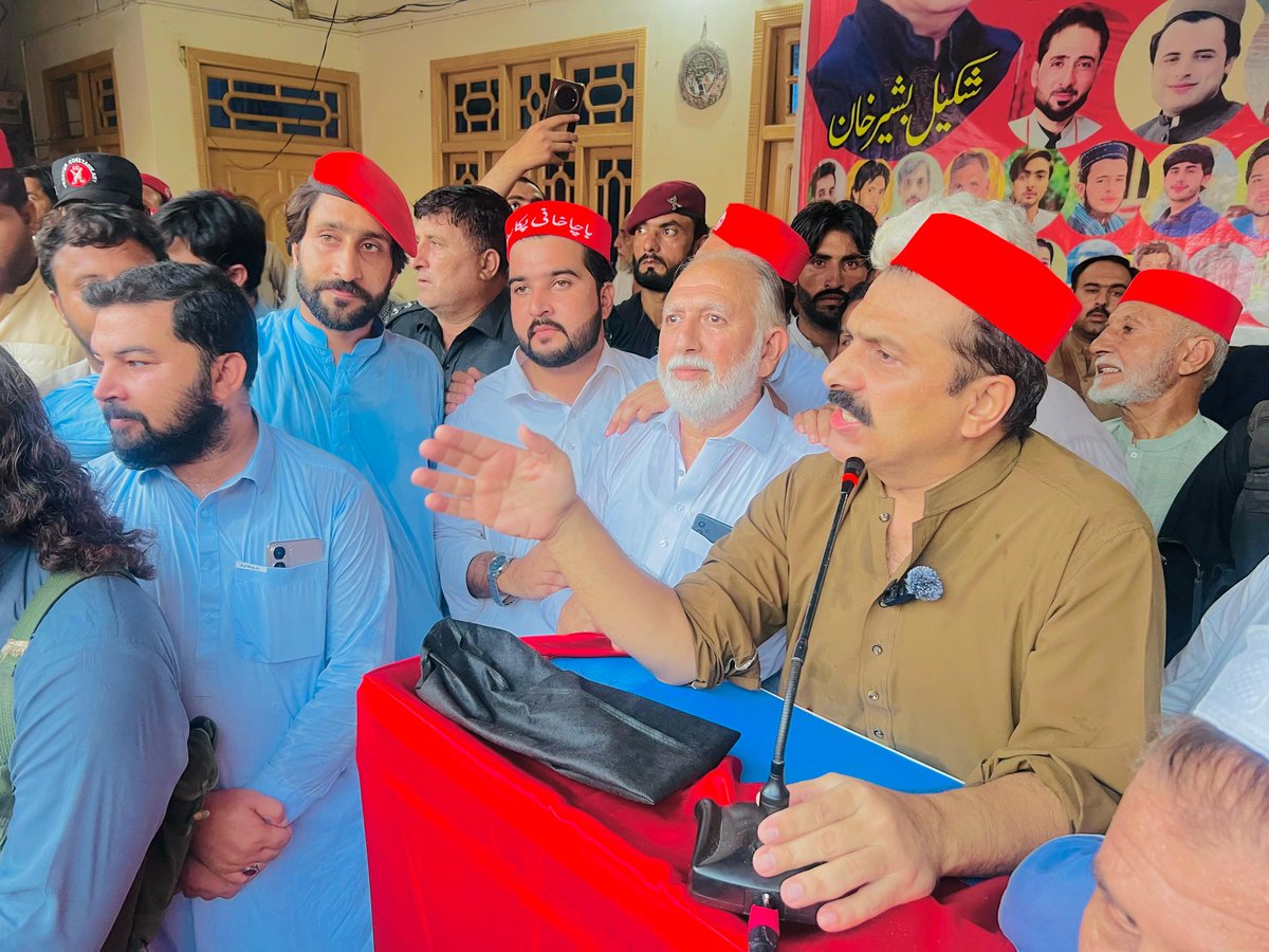 GigyaniNaveed's tweet image. صدر عوامي نیشنل ګوند چارسده شکيل بشير خان
یوتھ افیئرز سیکٹری نوید گگیانی 
تحریک انصاف چارسدہ سے مستعفی ہونے والے  کو  خوش آمدید 
#anponlyhope 
#bestoftheday