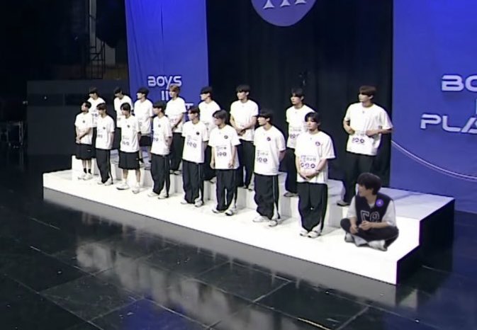 엥 얘들아 한음이 살아잇는데?
앉아있어서 안 보엿나봐