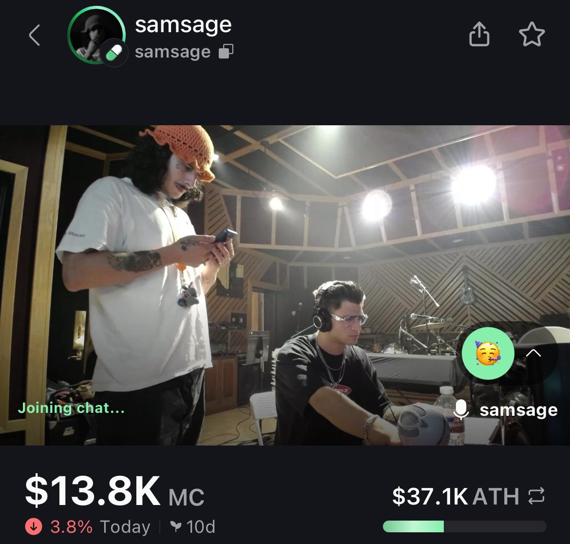 We still here right now about to finish this mixtape 💿  Love y’all ❤️ 

I’ve been streaming all day 

pump.fun/8Eu56eBrzP3aFc…